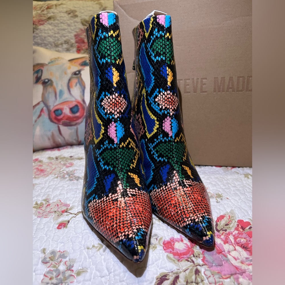 New Steve Madden halena snakeskin ankle boots size 6.5